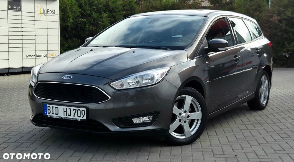 Ford Focus 1.5 EcoBoost STart-Stopp-System TITANIUM - 2