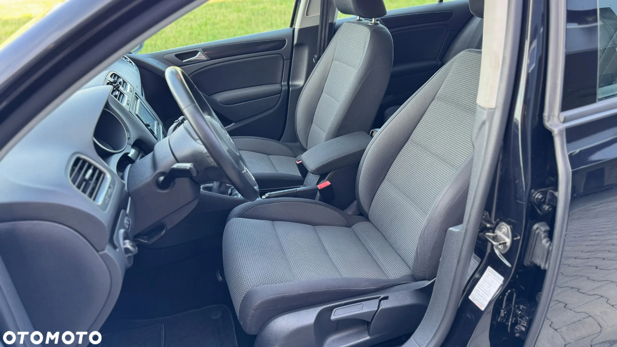 Volkswagen Golf VI 1.6 Comfortline - 18