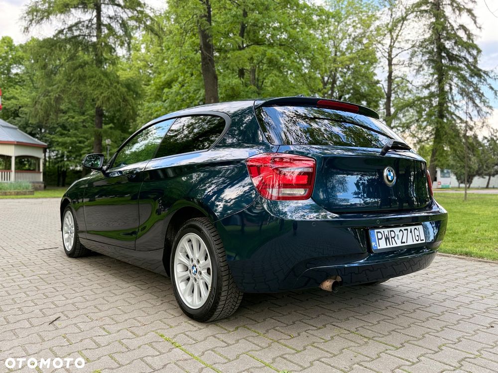 BMW Seria 1 114i - 11