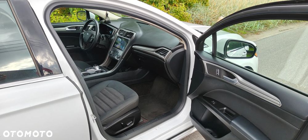 Ford Mondeo 2.0 Hybrid CVT - 10