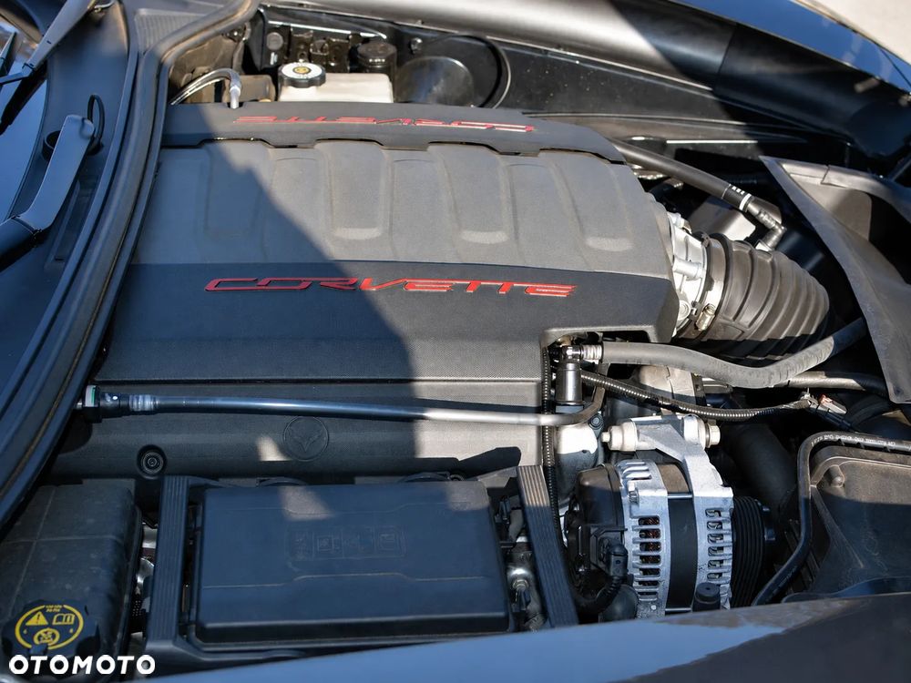 Chevrolet Corvette - 18