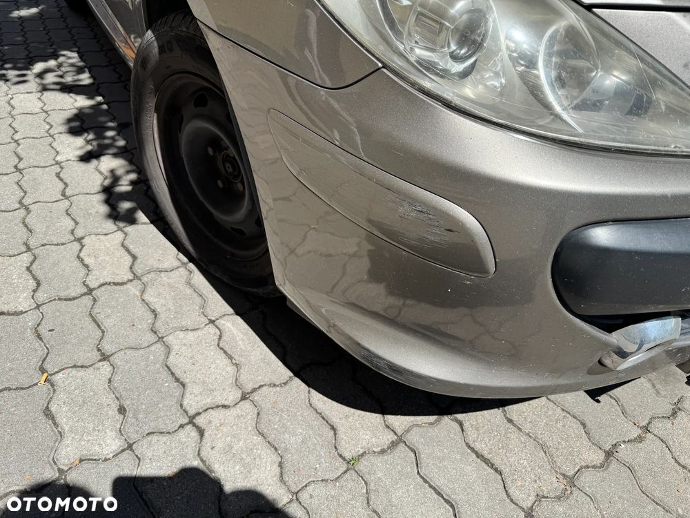 Peugeot 307 HDi 110 Premium - 11