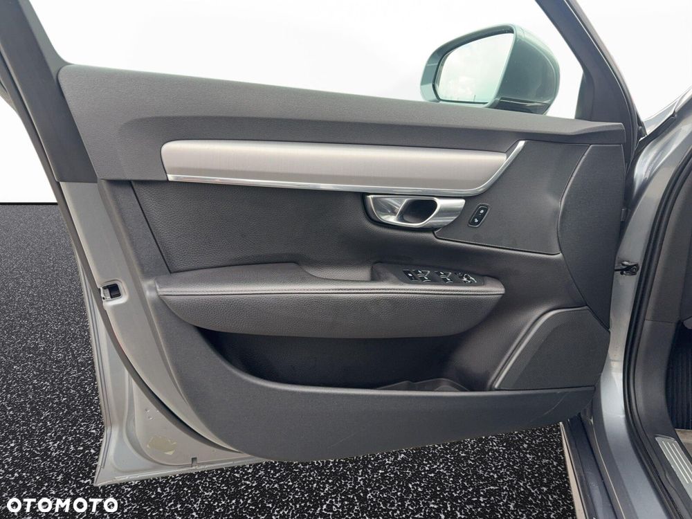 Volvo S90 - 24