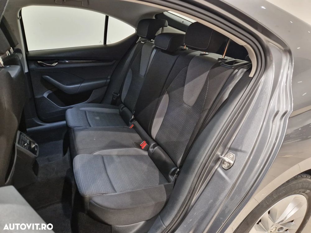 Skoda Octavia 2.0 TDI DSG Ambition - 14