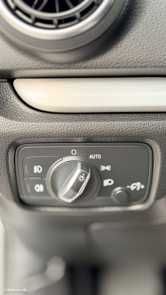 Audi A3 Limousine 1.6 TDI S-line - 17