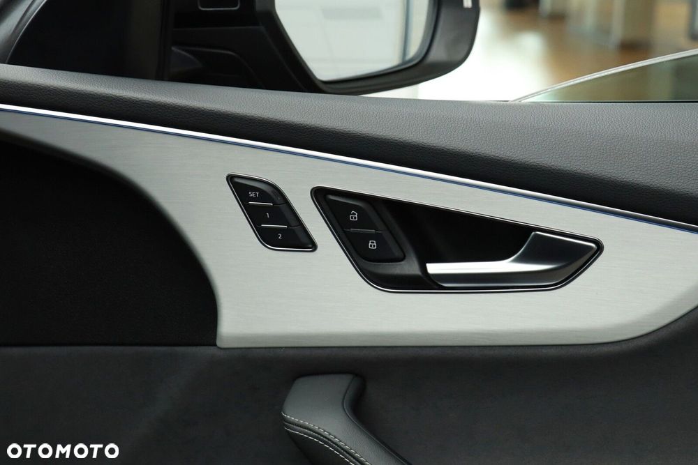 Audi Q8 - 16
