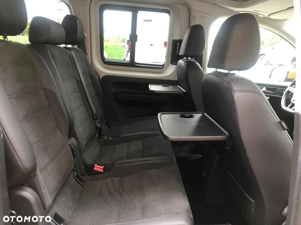 Volkswagen Caddy Maxi 2.0 TDI Highline 4Motion DSG - 21