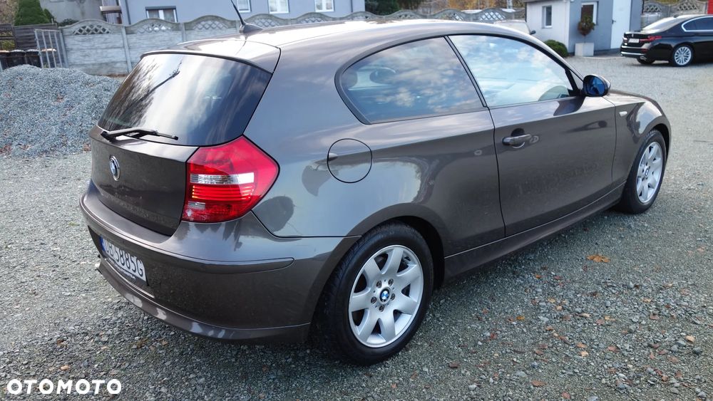 BMW Seria 1 118d DPF Edition Sport - 12