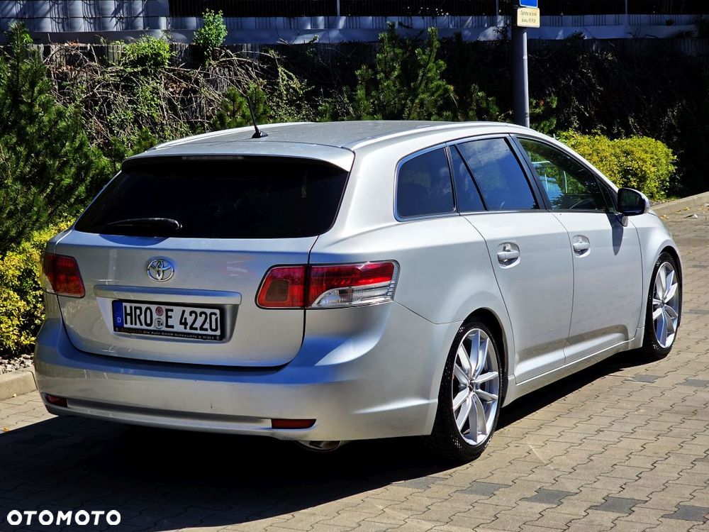 Toyota Avensis 2.0 Sol NAVI MS - 6