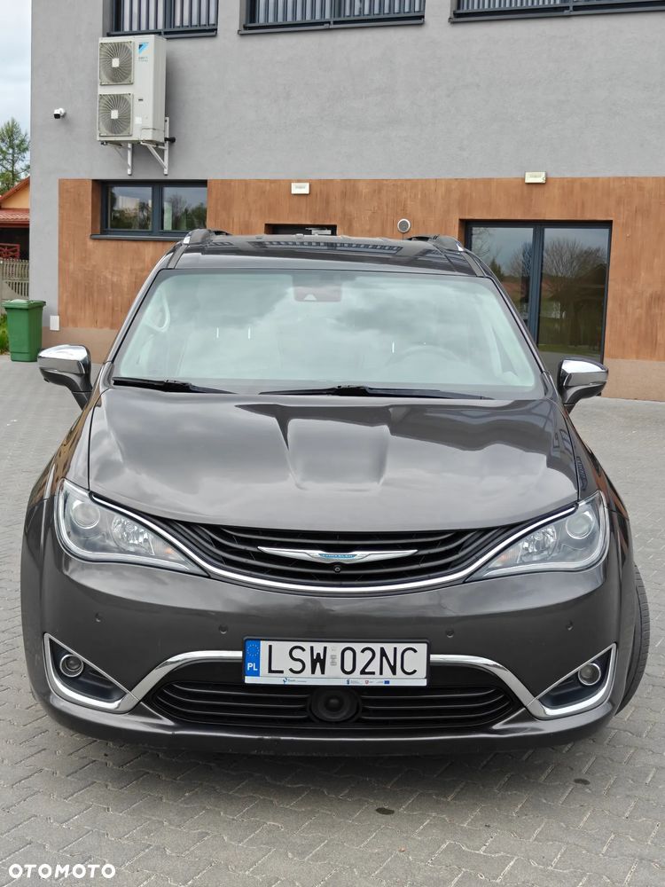 Chrysler Pacifica - 9