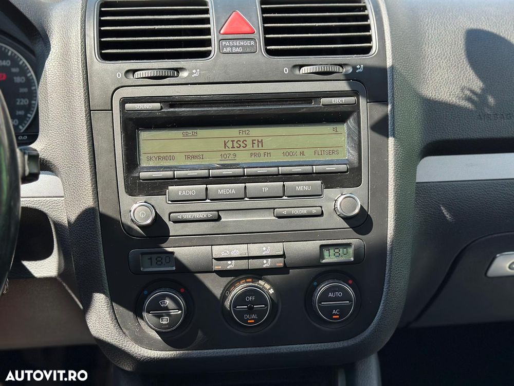 Volkswagen Jetta 1.9 TDI Comfortline - 8