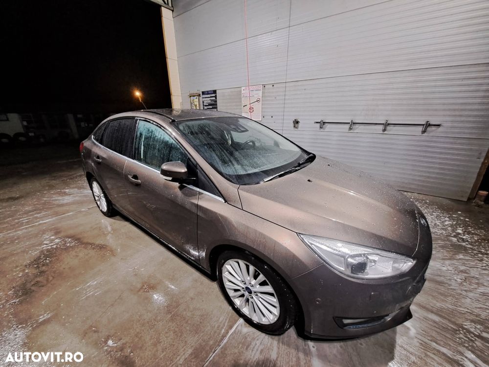 Ford Focus 1.5 TDCi Titanium - 1