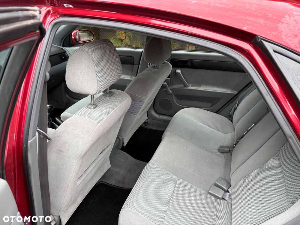 Chevrolet Lacetti - 9