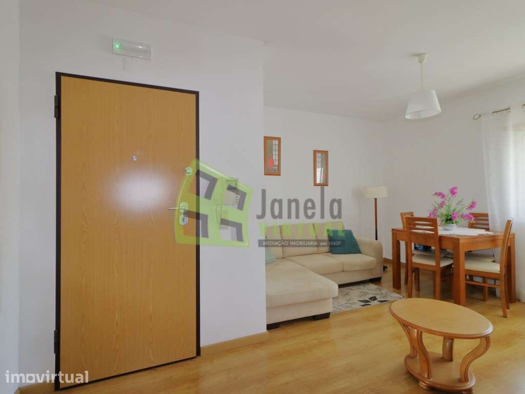 Apartamento T2 com Arrecadação | Quinta do Conde - Grande imagem: 3/16
