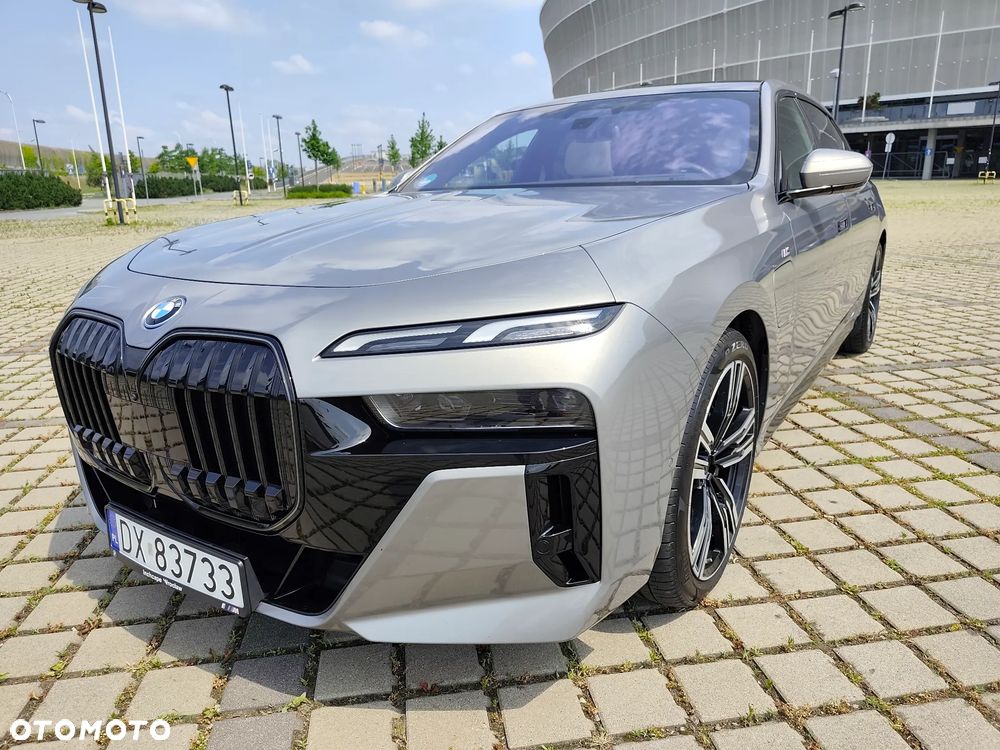 BMW Seria 7 750e PHEV xDrive M Sport sport - 7