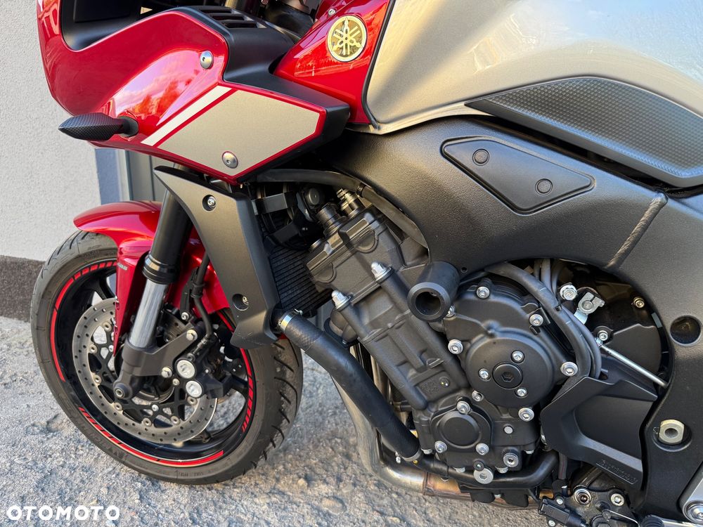 Yamaha FZ - 9