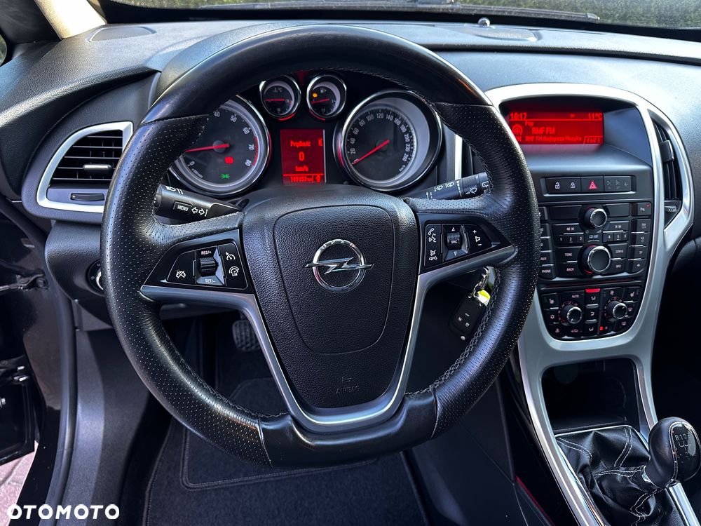 Opel Astra 1.6 Turbo Innovation - 23