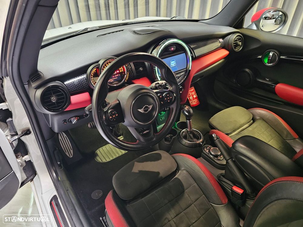 MINI 3 Portas John Cooper Works Aut. - 10