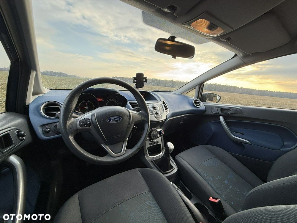 Ford Fiesta - 30