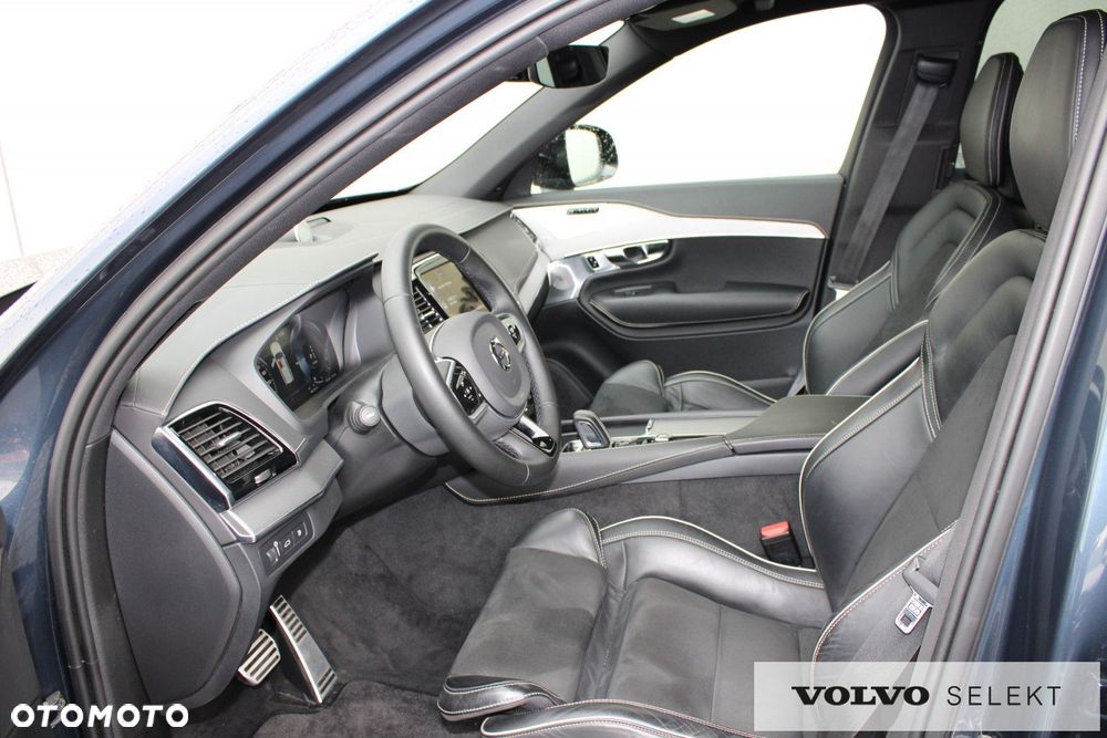 Volvo XC 90 - 9