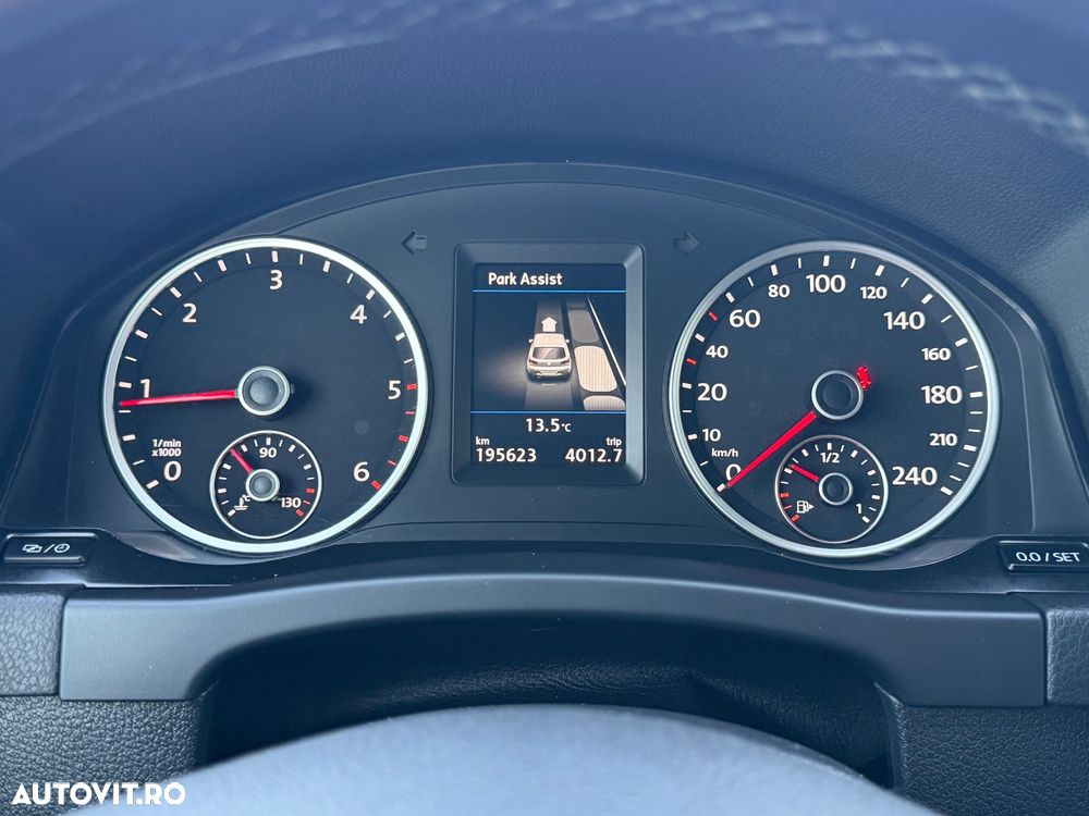 Volkswagen Tiguan 2.0 TDI DPF 4Motion BlueMotion Technology DSG Exclusive - 10