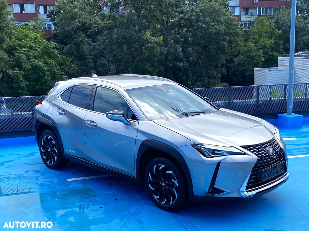Lexus UX 300e Business - 14