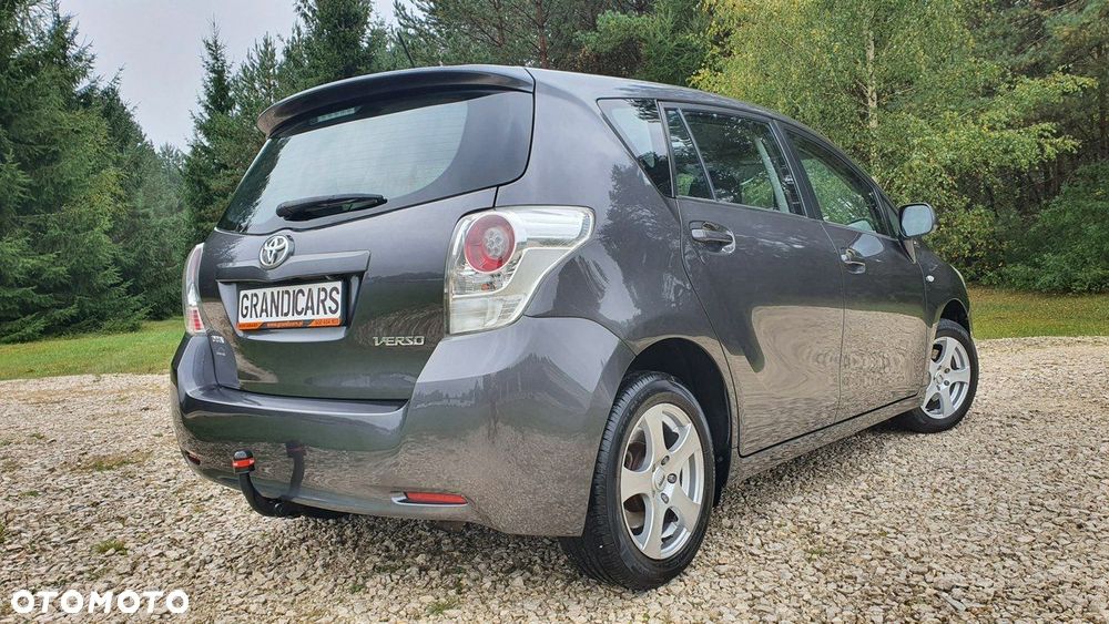 Toyota Verso - 3