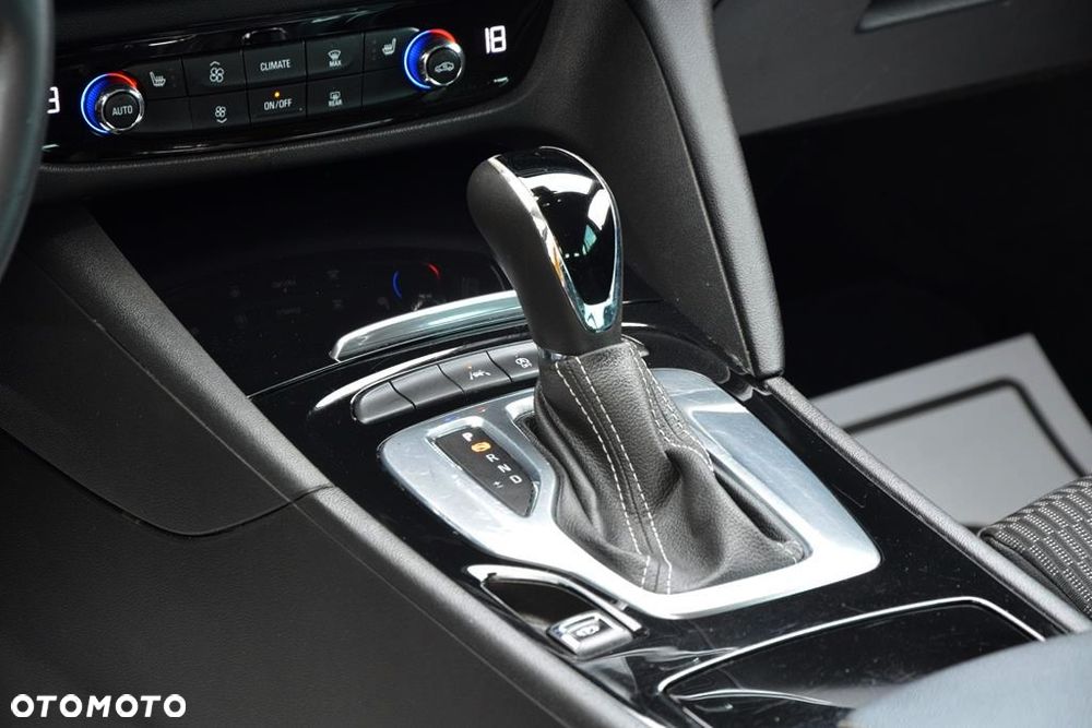 Opel Insignia 2.0 CDTI 4x4 Automatik Edition - 29