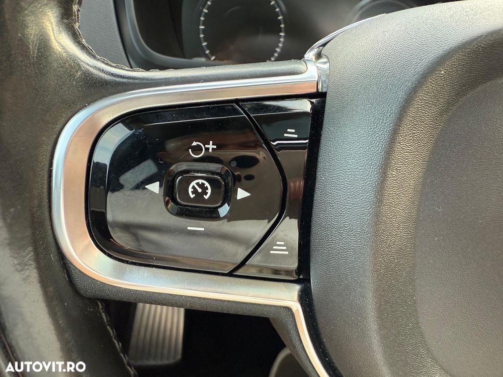 Volvo XC 90 T8 Twin Engine AWD Inscription - 32