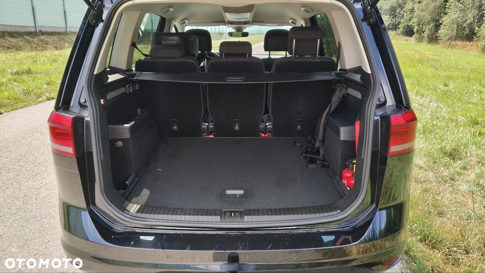 Volkswagen Touran - 3