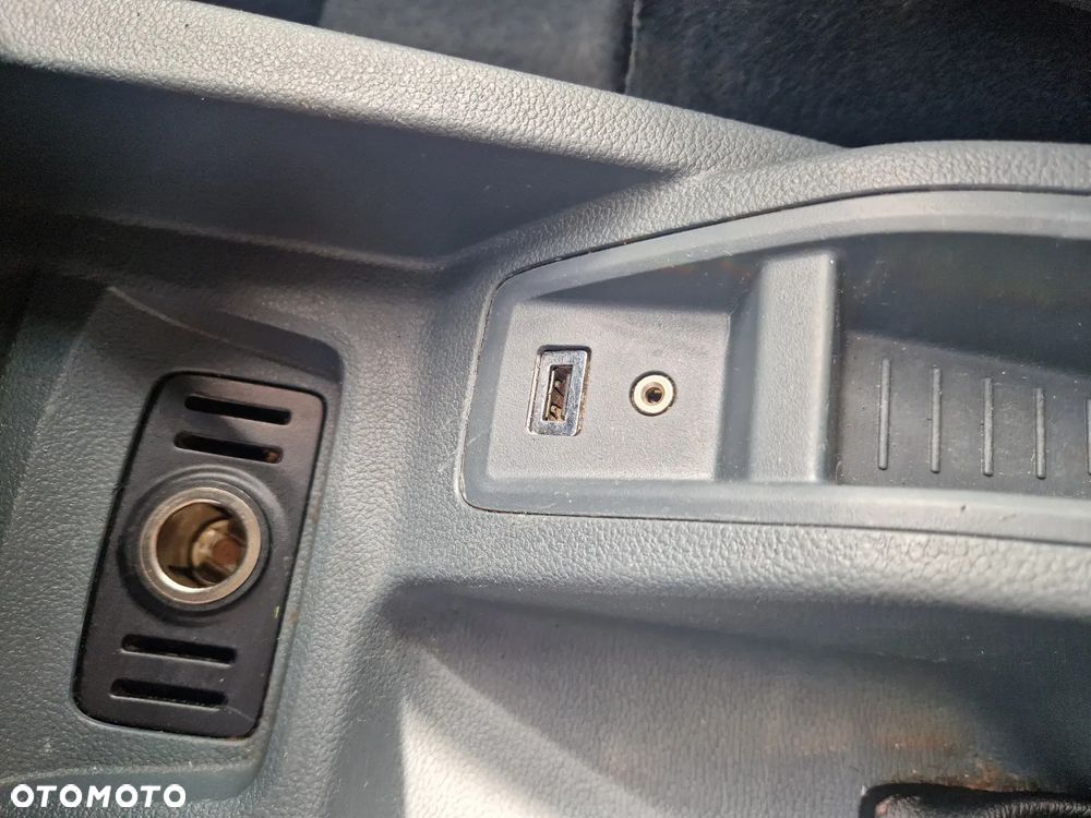 Ford Grand C-MAX 2.0 TDCi Champions Edition - 9