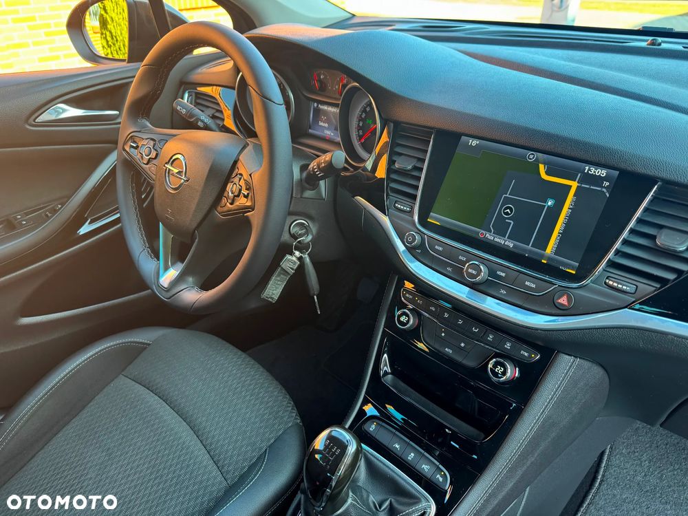 Opel Astra 1.6 CDTI Cosmo - 17