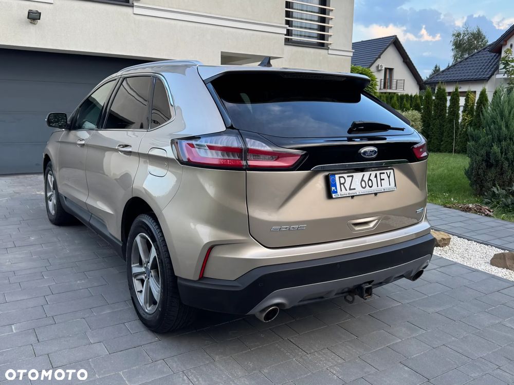 Ford Edge - 10