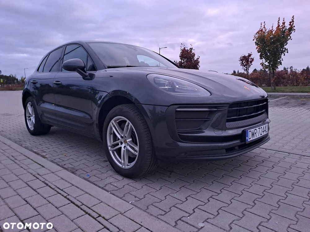 Porsche Macan Standard - 1