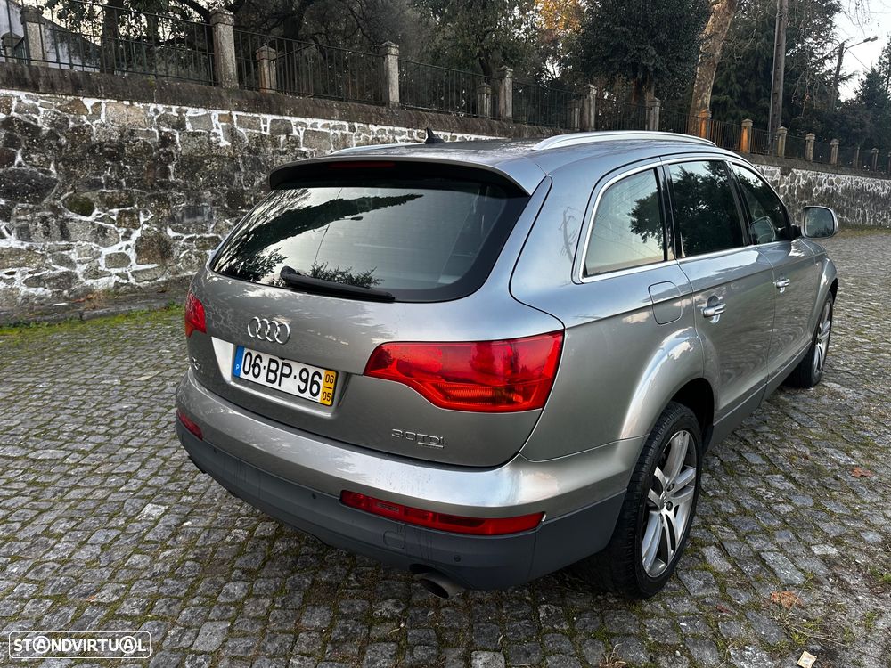 Audi Q7 3.0 TDI Sport Tiptronic - 14