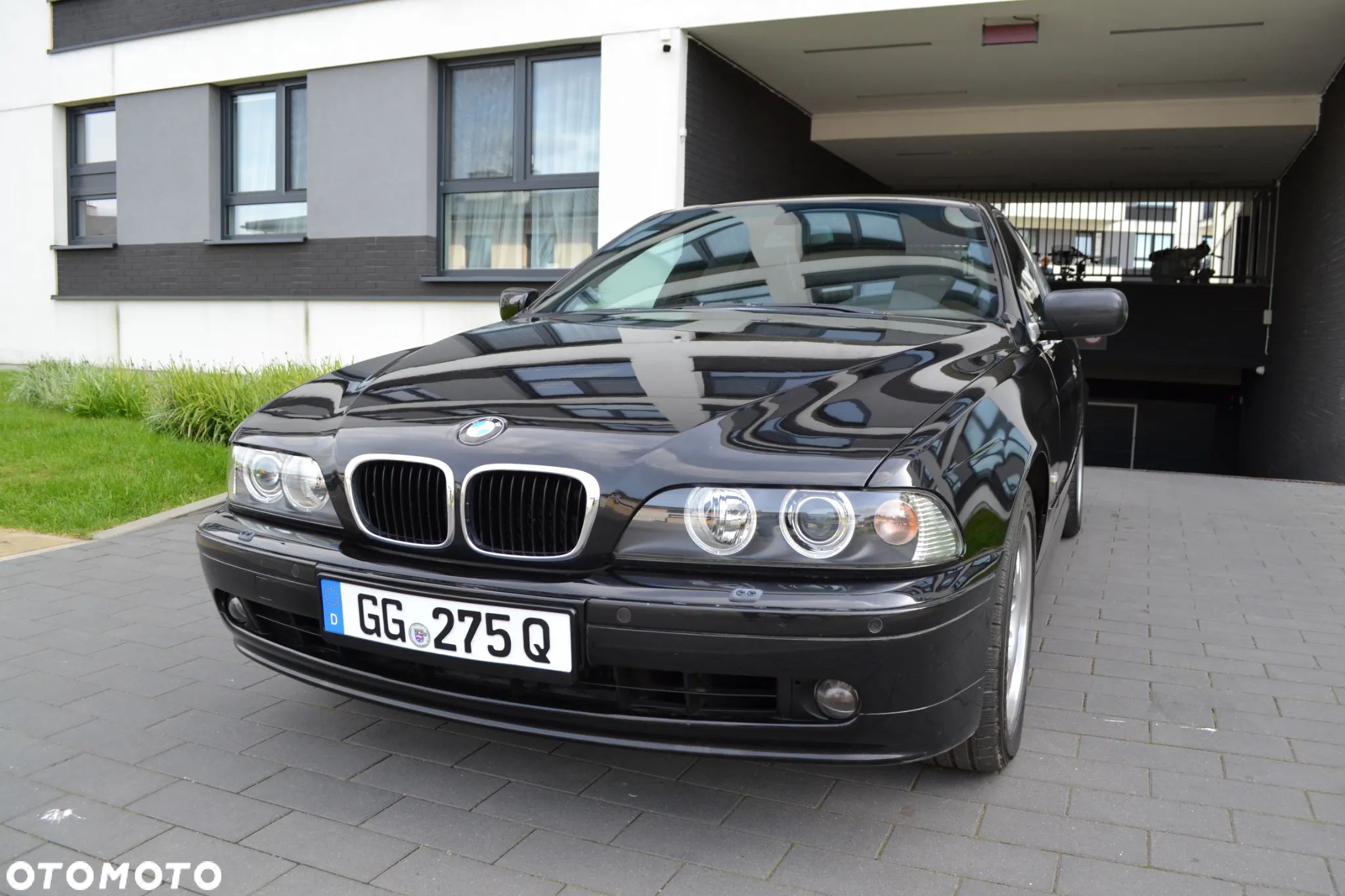 BMW Seria 5 525i - 1