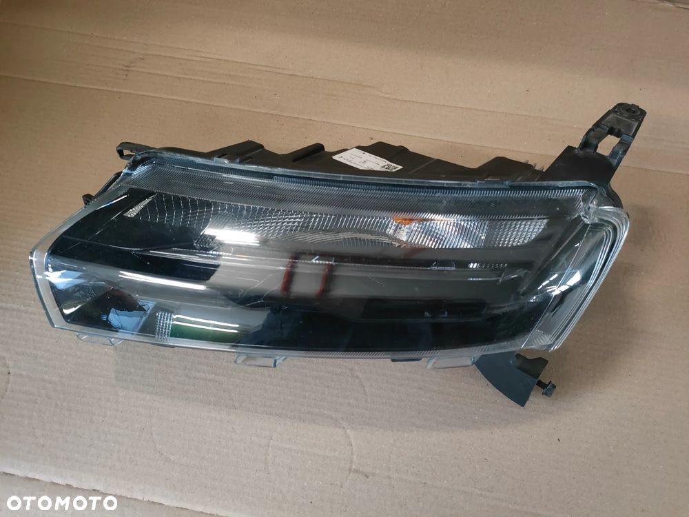 Dacia Spring Elektryk 22- LAMPA LEWY PRZÓD LED 266052417R - 5