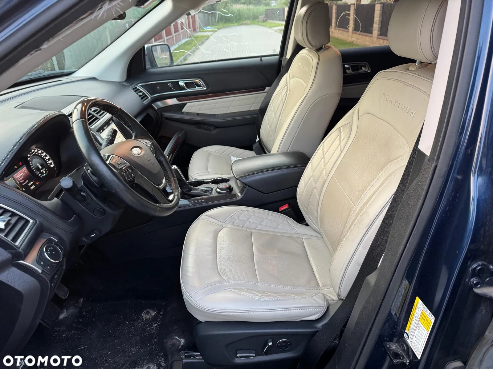 Ford Explorer EcoBoost Plug-in Hybrid ST-LINE - 19