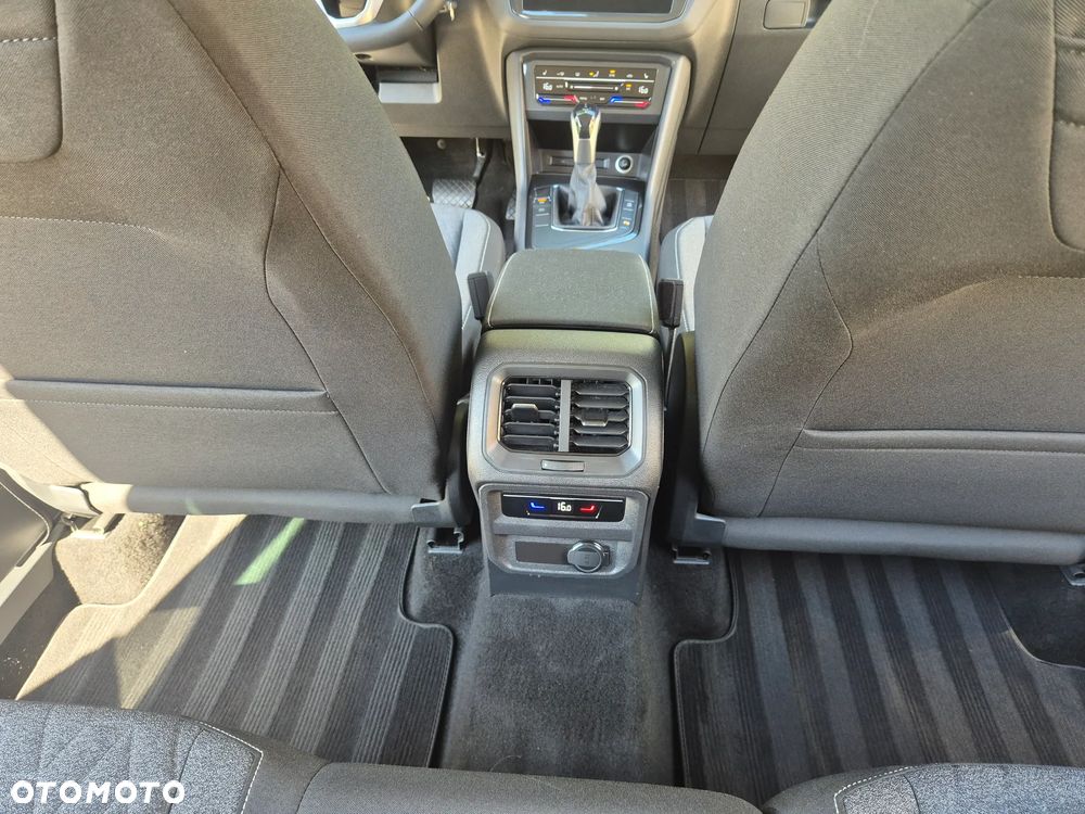 Volkswagen Tiguan - 14