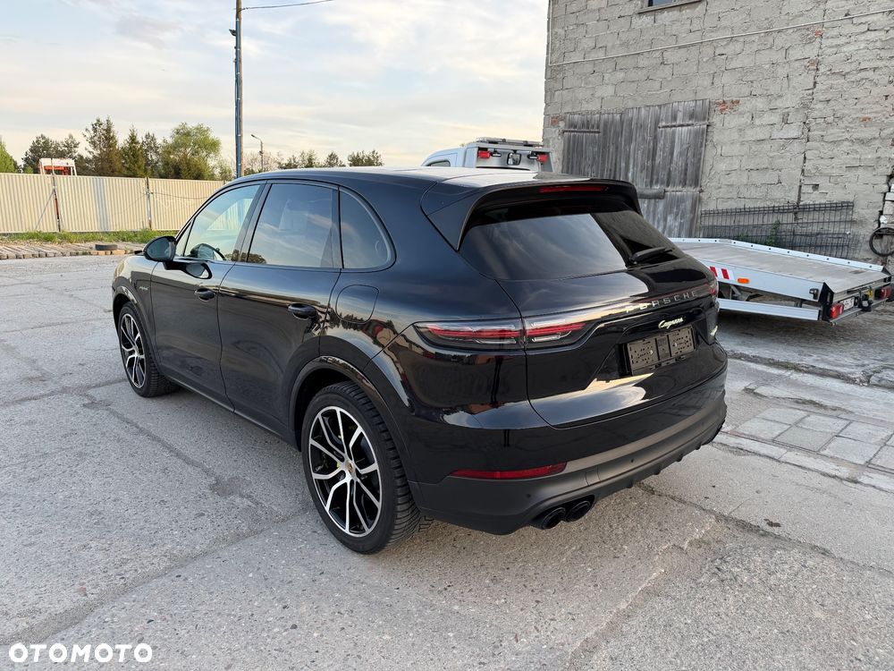 Porsche Cayenne E-Hybrid Tiptronic S Platinum Edition - 3