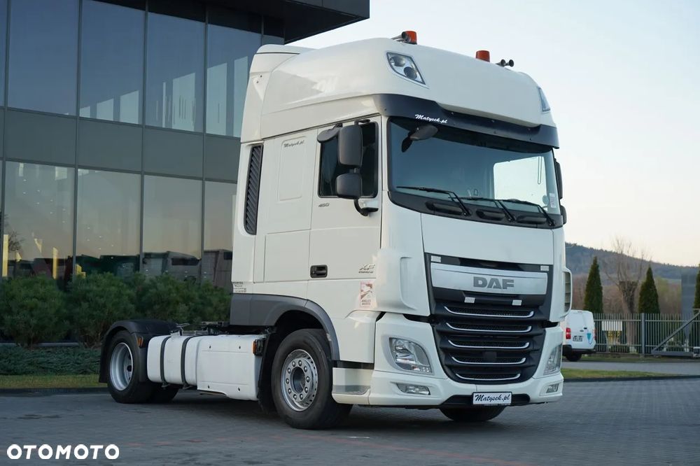 DAF XF 460 / SUPER SPACE CAB / MEGA / EURO 6 / LOW DECK - 2