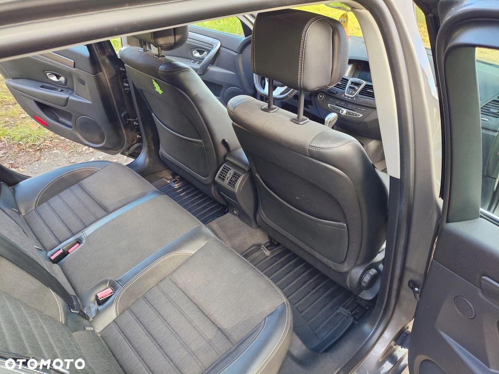 Renault Laguna 2.0 T Bose Edition - 16