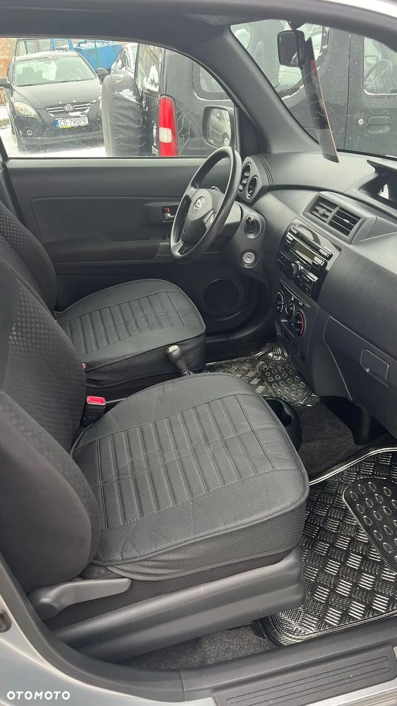 Daihatsu Materia 1.5 - 16