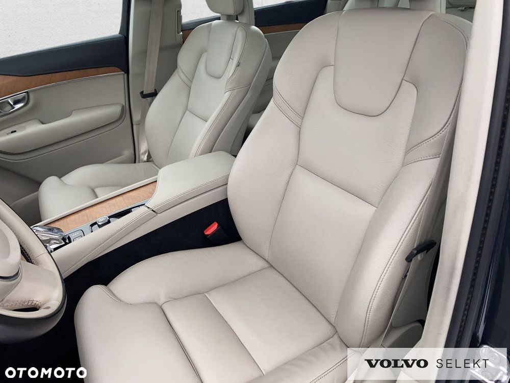 Volvo XC 90 - 11