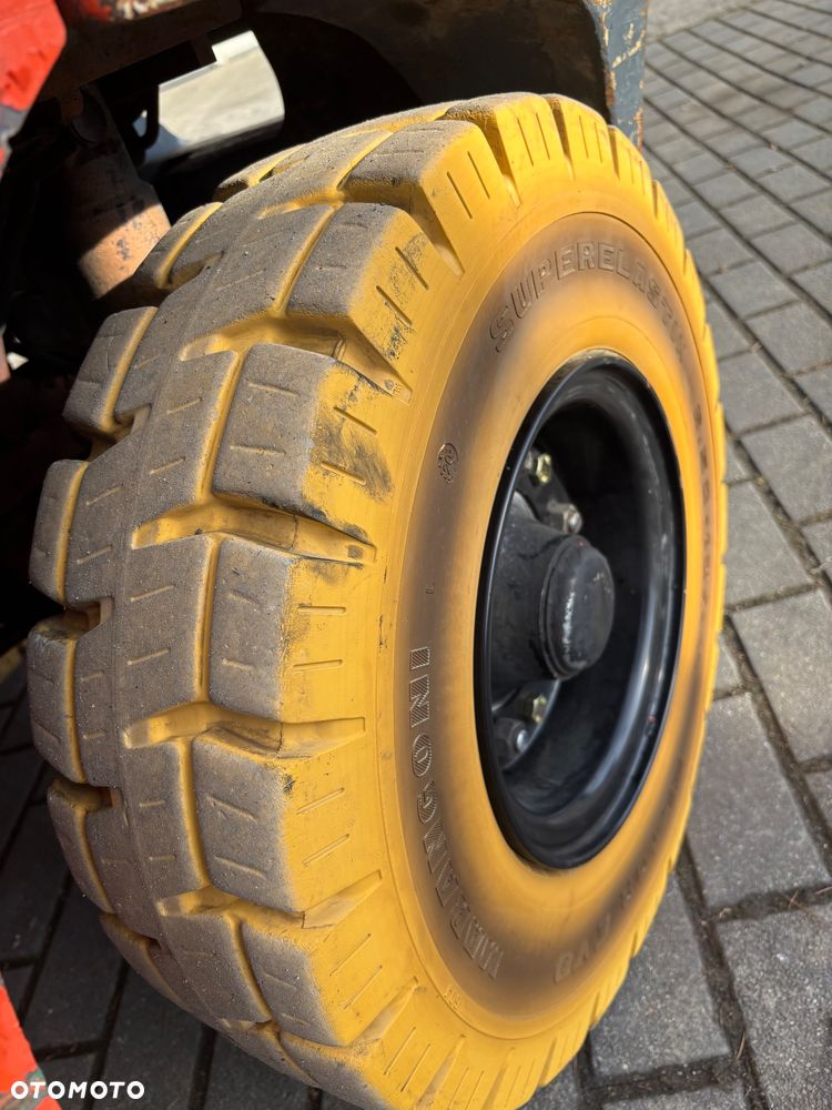 Toyota 8FGF30  Tonero 3t Tony LPG BENZYNA triplex - 8