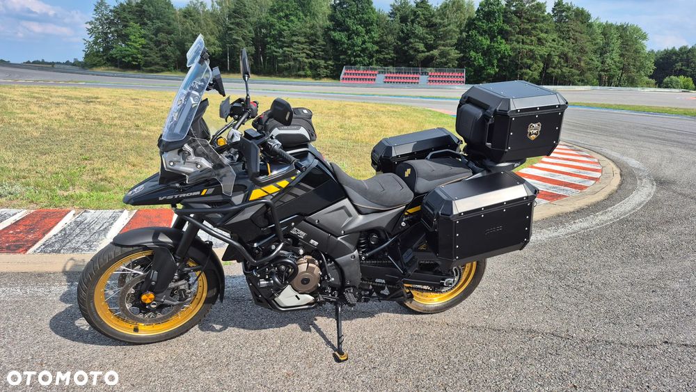 Suzuki V-STROM - 2
