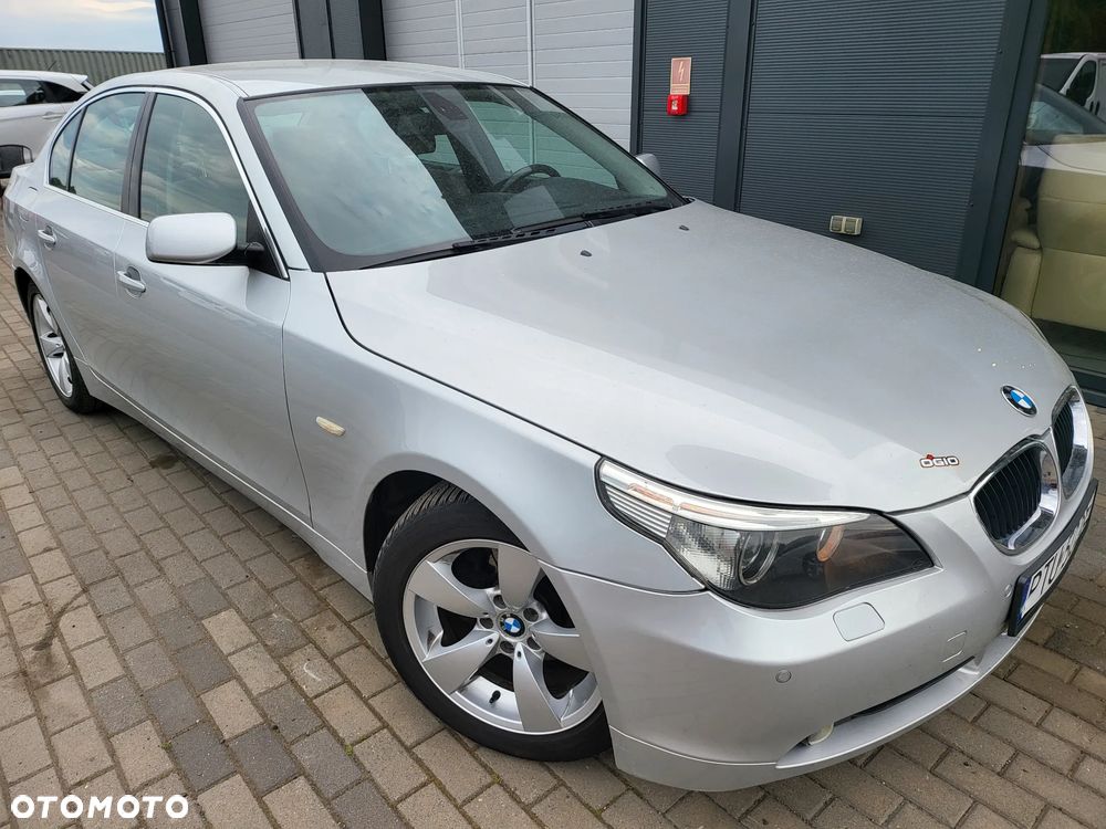 BMW Seria 5 520i - 11