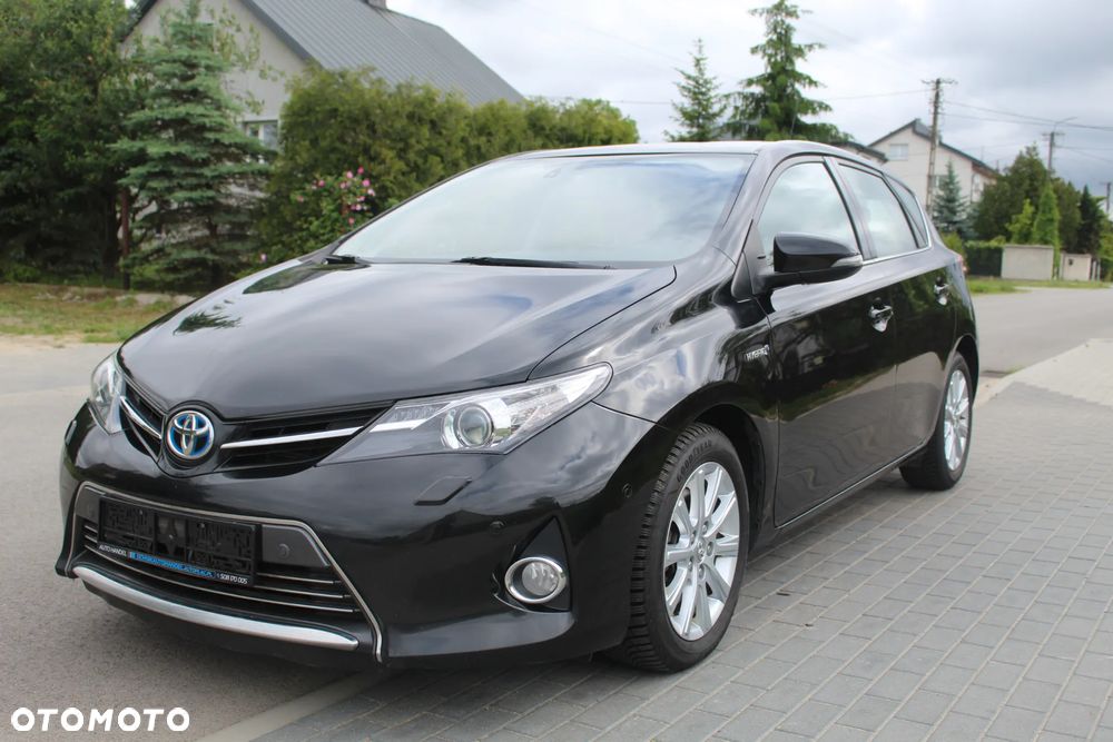 Toyota Auris 1.8 HSD Luna - 1