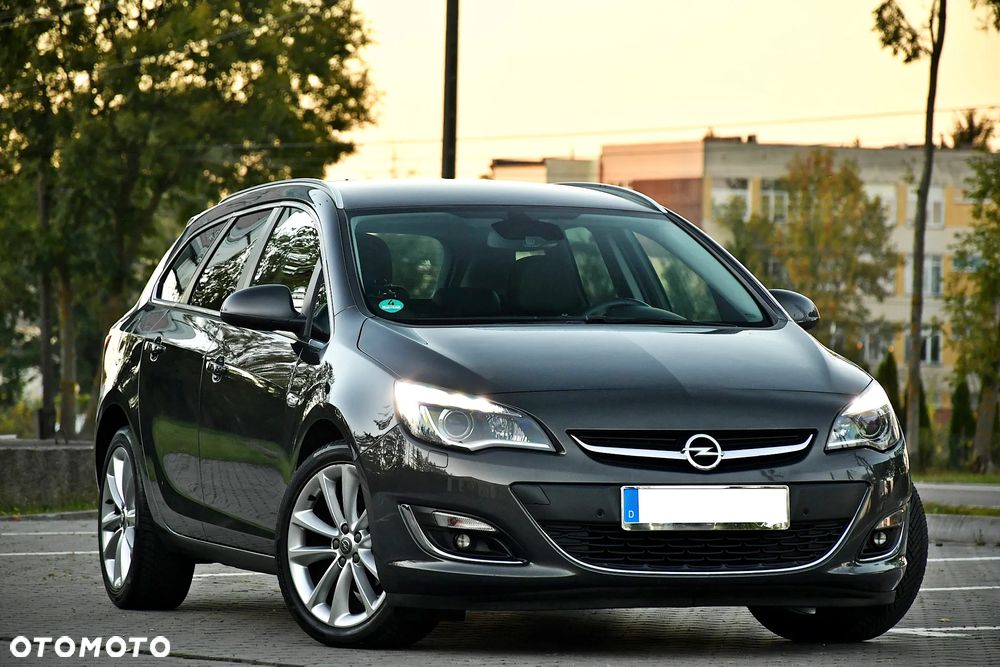 Opel Astra IV 1.4 T Cosmo - 2