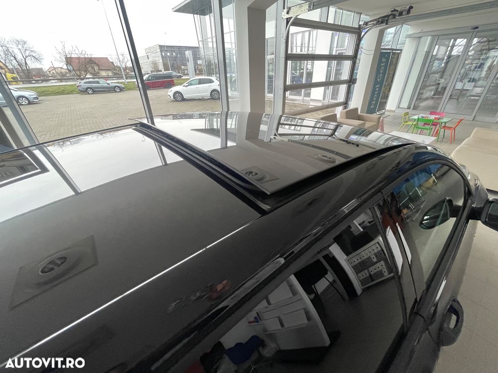 Volkswagen Golf - 30